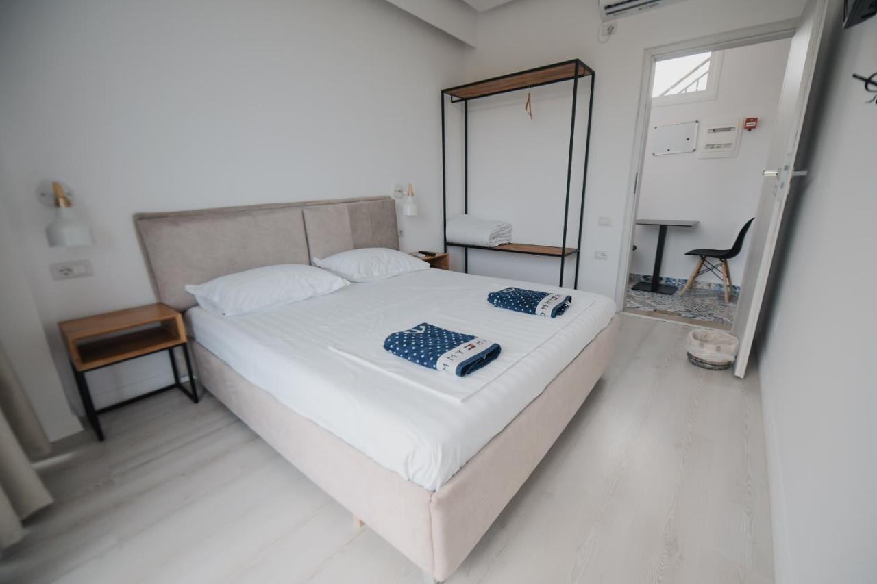 Vila Natali Himare Bagian luar foto