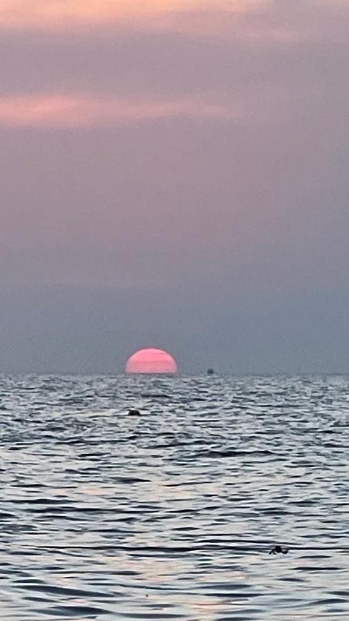 Vila Natali Himare Bagian luar foto