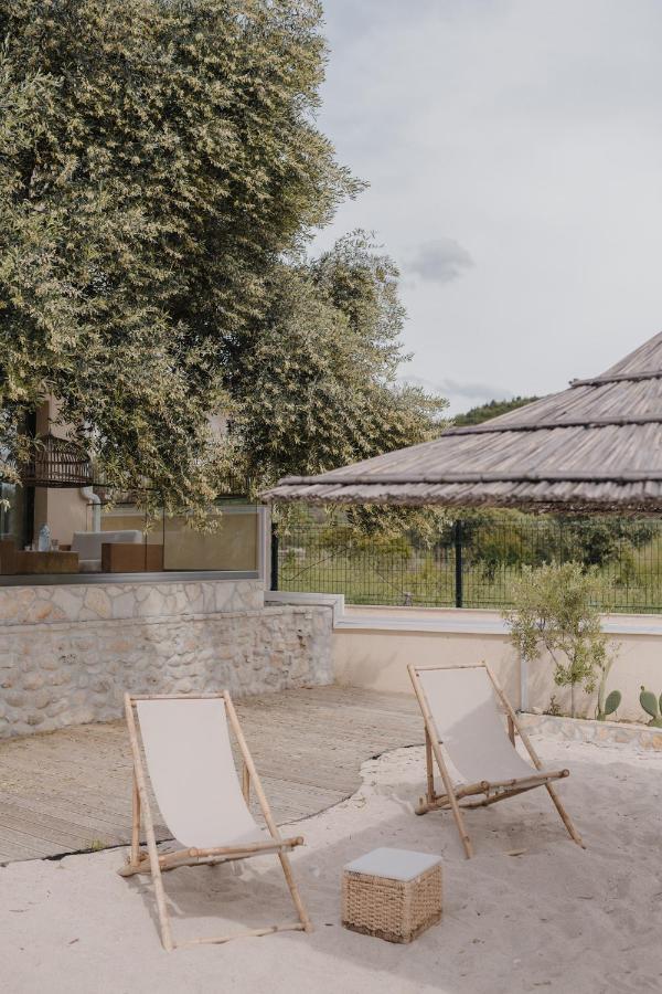Vila Natali Himare Bagian luar foto
